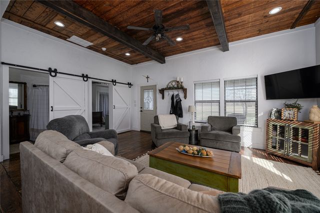 4597 W Line Road, Whitesboro, TX 76273