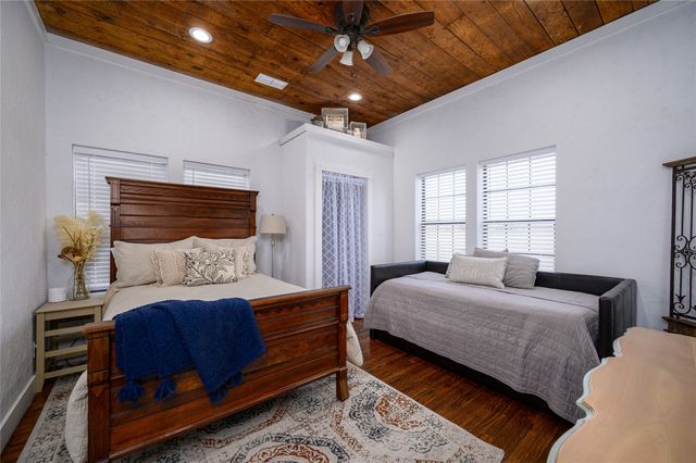 4597 W Line Road, Whitesboro, TX 76273
