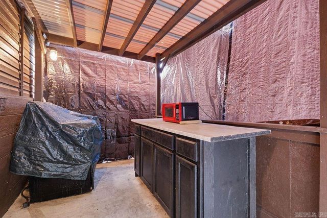 1306 Crossing Loop, Bryant, AR 72022