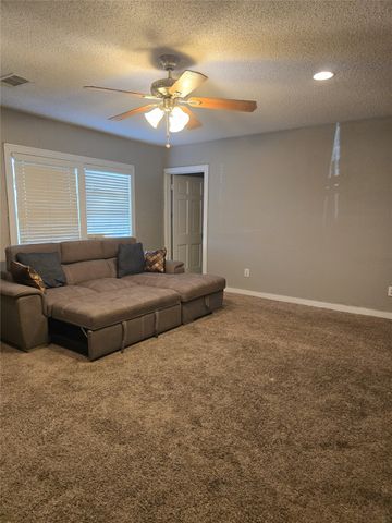 107 Fisk Road, Seagoville, TX 75159