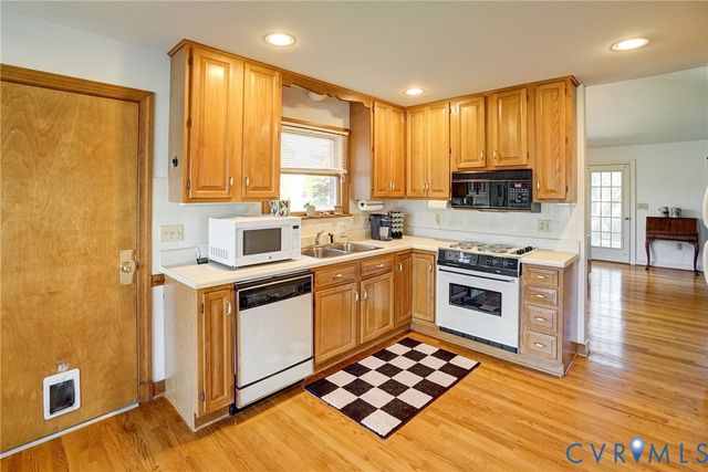 4908 Breckstone Pl, North Chesterfield, VA 23234