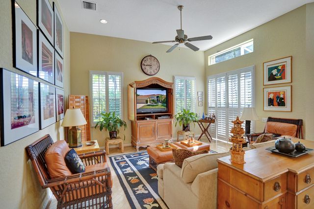 7338 W Falls Rd Road W, Boynton Beach, FL 33437