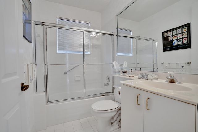 7338 W Falls Rd Road W, Boynton Beach, FL 33437