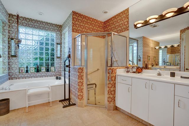 7338 W Falls Rd Road W, Boynton Beach, FL 33437