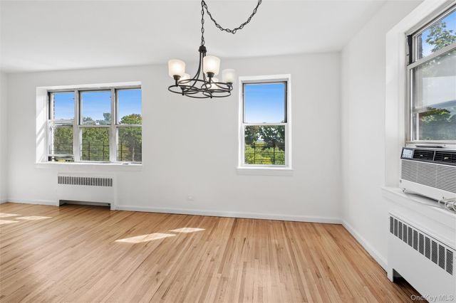 640 W 231 Street 5H, Bronx, NY 10463
