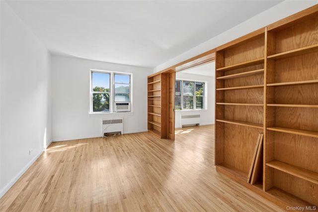 640 W 231 Street 5H, Bronx, NY 10463