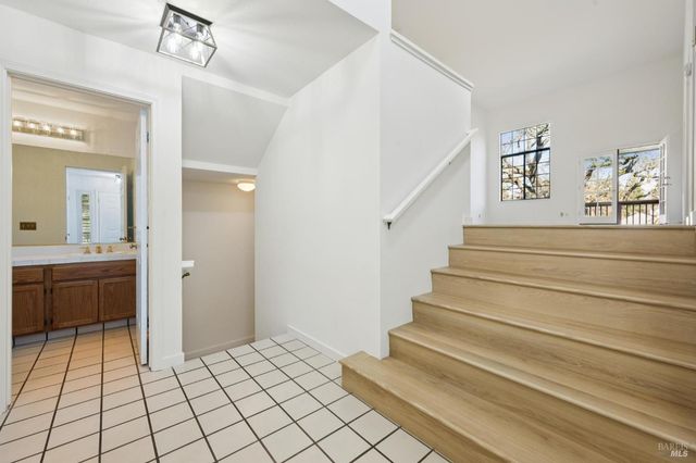 1116 Princeton Dr, Sonoma, CA 95476