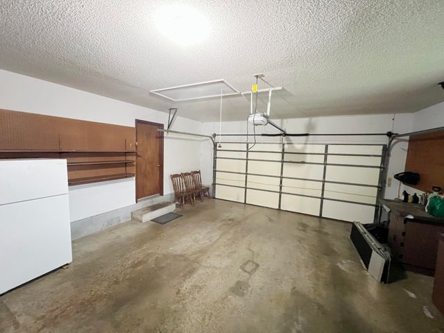 1025 22nd Avenue SW, Miami, OK 74354
