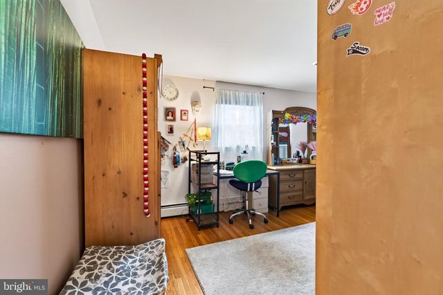 618 CREEKSIDE LN, Wallingford, PA 19086