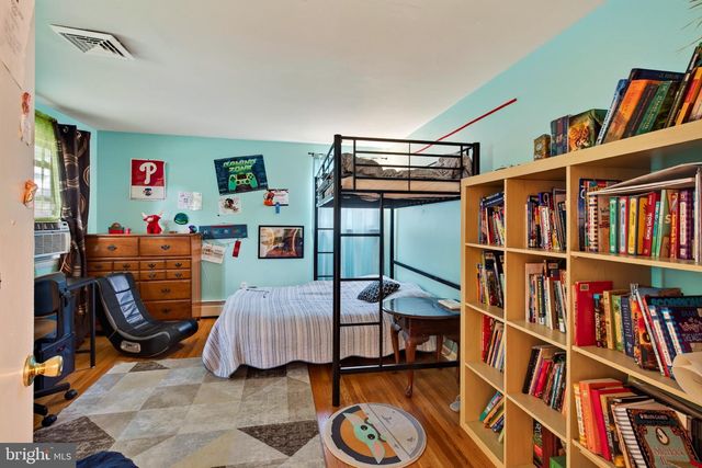 618 CREEKSIDE LN, Wallingford, PA 19086