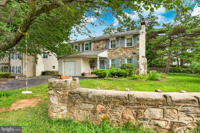 618 CREEKSIDE LN, Wallingford, PA 19086
