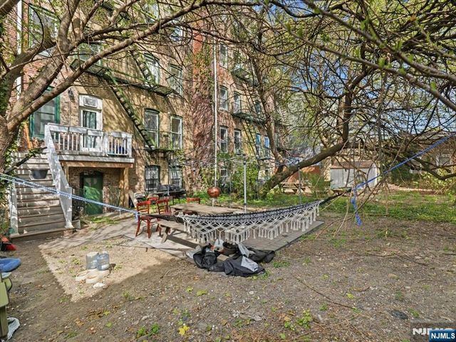 59 Saint Pauls Avenue 1L, Jersey City, NJ 07306
