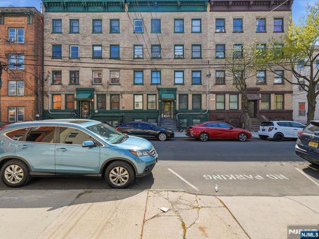 59 Saint Pauls Avenue 1L, Jersey City, NJ 07306