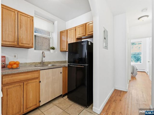 59 Saint Pauls Avenue 1L, Jersey City, NJ 07306