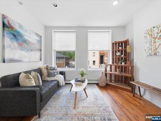 59 Saint Pauls Avenue 1L, Jersey City, NJ 07306