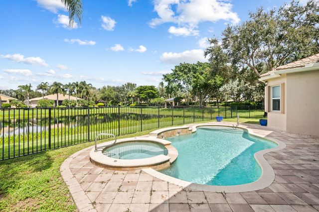 7120 CORNING Circle, Boynton Beach, FL 33437
