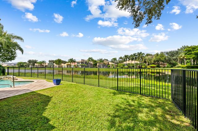 7120 CORNING Circle, Boynton Beach, FL 33437