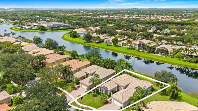 7120 CORNING Circle, Boynton Beach, FL 33437