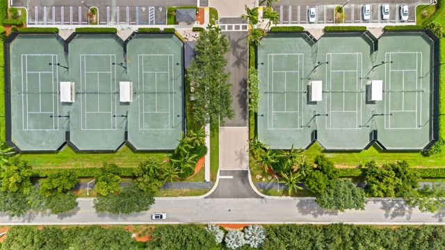 7120 CORNING Circle, Boynton Beach, FL 33437