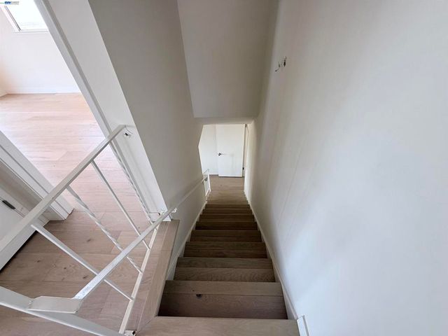 9155 Crest Ave, Oakland, CA 94605