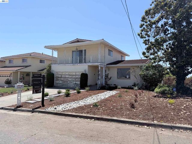 9155 Crest Ave, Oakland, CA 94605