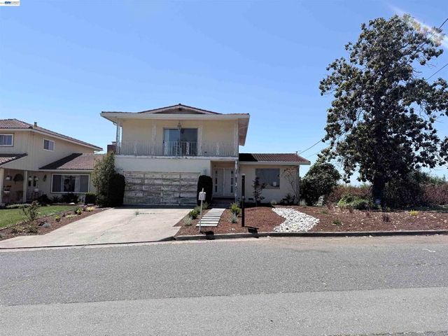 9155 Crest Ave, Oakland, CA 94605