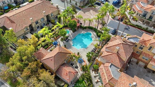 33 Via Pamplona, Rancho Santa Margarita, CA 92688