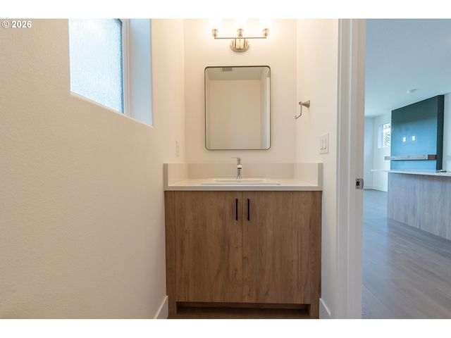 2424 Sw 5TH Pl, Battle Ground, WA 98604
