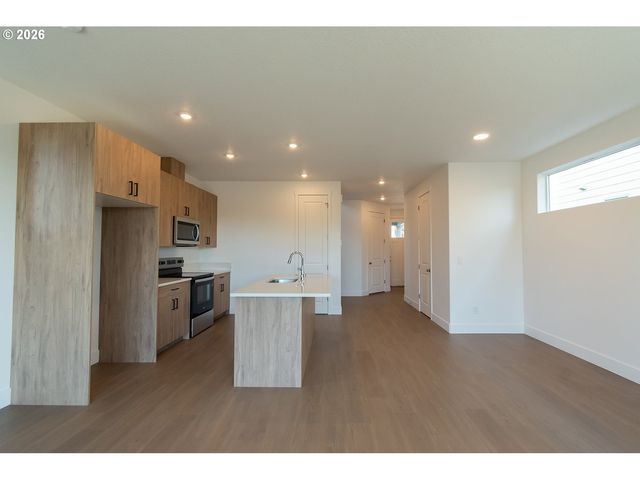 2424 Sw 5TH Pl, Battle Ground, WA 98604