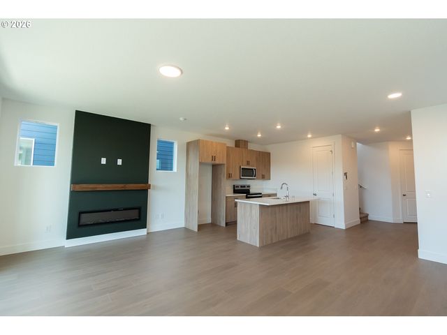 2424 Sw 5TH Pl, Battle Ground, WA 98604