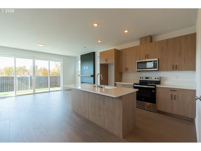 2424 Sw 5TH Pl, Battle Ground, WA 98604
