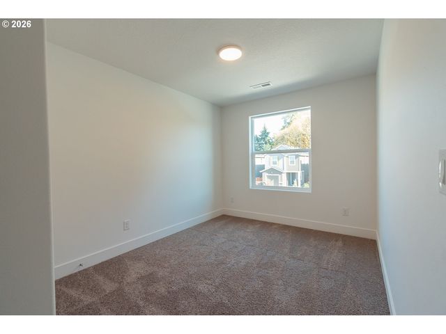 2424 Sw 5TH Pl, Battle Ground, WA 98604