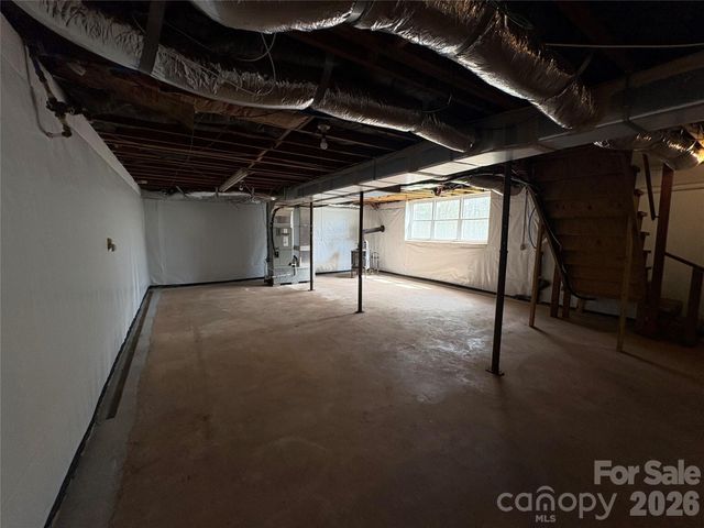 2137 23rd Street Drive SE, Hickory, NC 28602