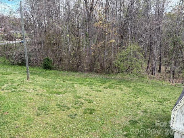 2137 23rd Street Drive SE, Hickory, NC 28602