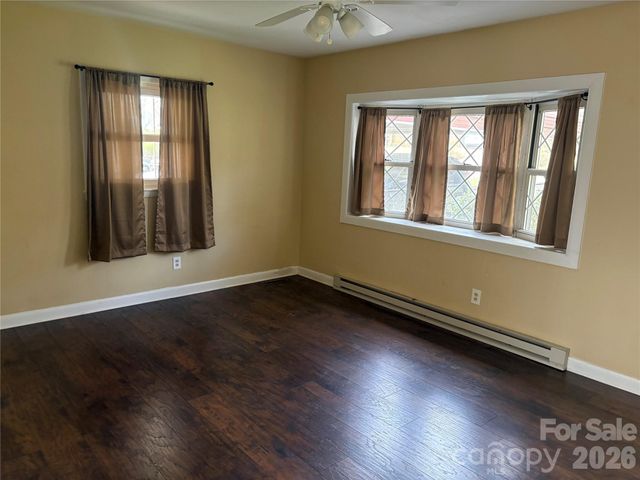 2137 23rd Street Drive SE, Hickory, NC 28602