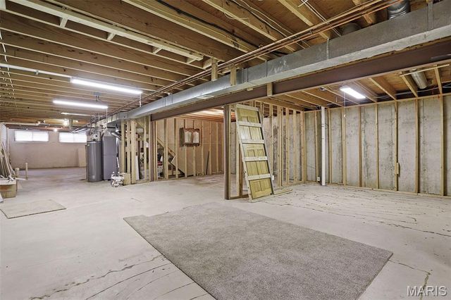2041 Bayonne Drive 27C, St Charles, MO 63303