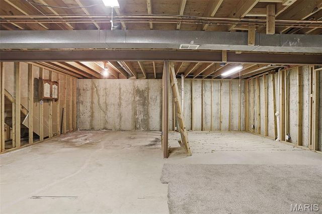 2041 Bayonne Drive 27C, St Charles, MO 63303