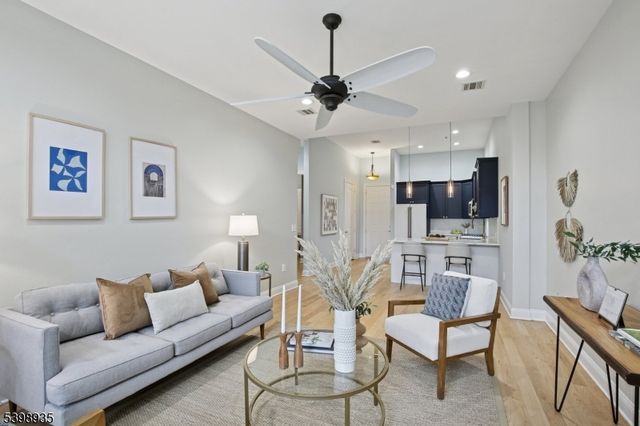 186 Walnut St 114, Bloomfield Twp., NJ 07003