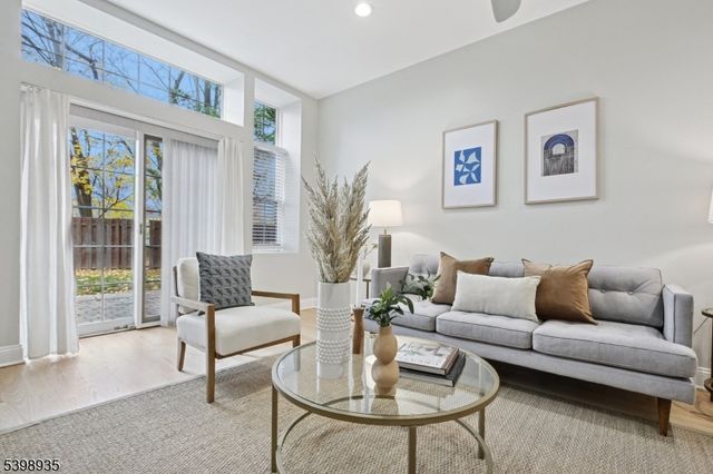 186 Walnut St 114, Bloomfield Twp., NJ 07003