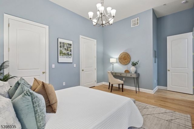 186 Walnut St 114, Bloomfield Twp., NJ 07003