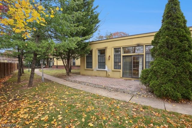 186 Walnut St 114, Bloomfield Twp., NJ 07003