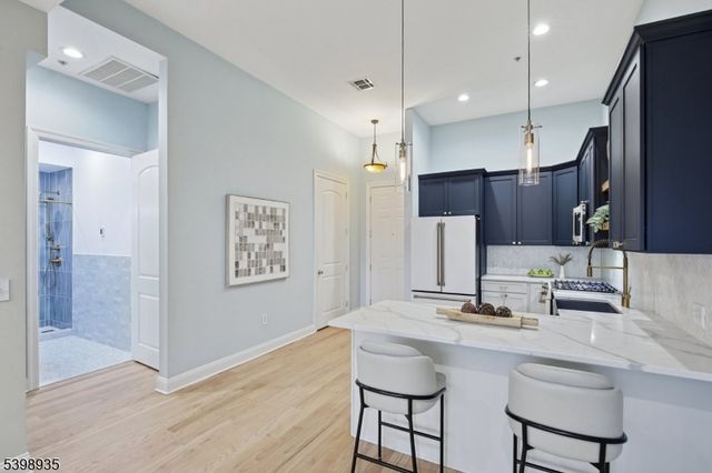 186 Walnut St 114, Bloomfield Twp., NJ 07003