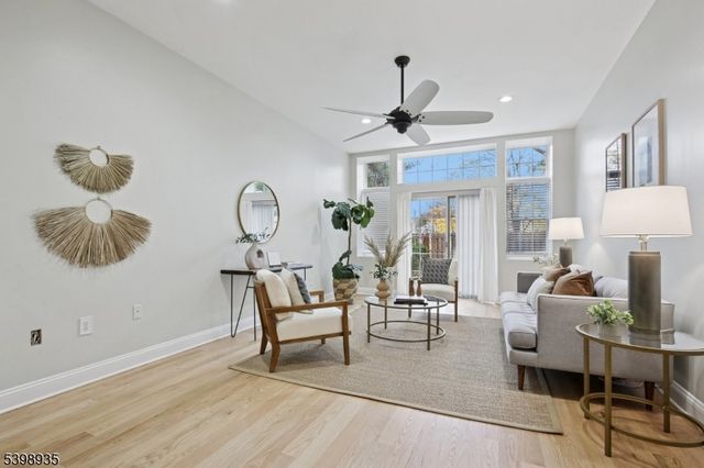 186 Walnut St 114, Bloomfield Twp., NJ 07003