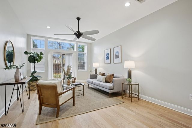 186 Walnut St 114, Bloomfield Twp., NJ 07003