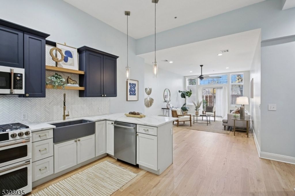 186 Walnut St 114, Bloomfield Twp., NJ 07003