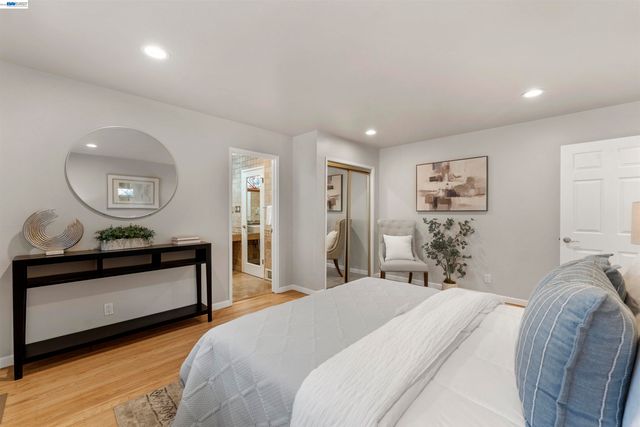 2624 Lakeview Dr, San Leandro, CA 94577