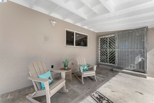 2624 Lakeview Dr, San Leandro, CA 94577
