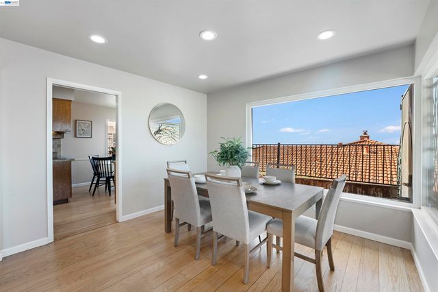 2624 Lakeview Dr, San Leandro, CA 94577