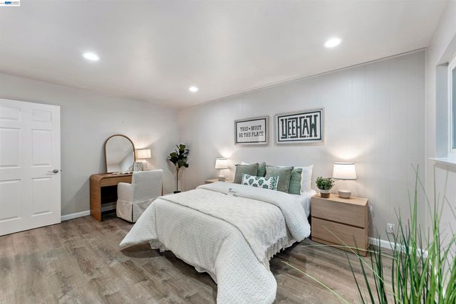 2624 Lakeview Dr, San Leandro, CA 94577