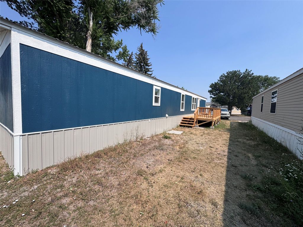 3000 Villard 98, Helena, MT 59601 photo 2